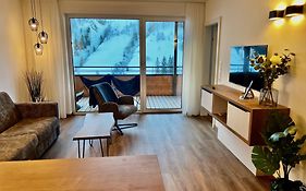 Alpenstolz Damuels Haus 2 - Stilvoll Urlauben In Den Bergen
